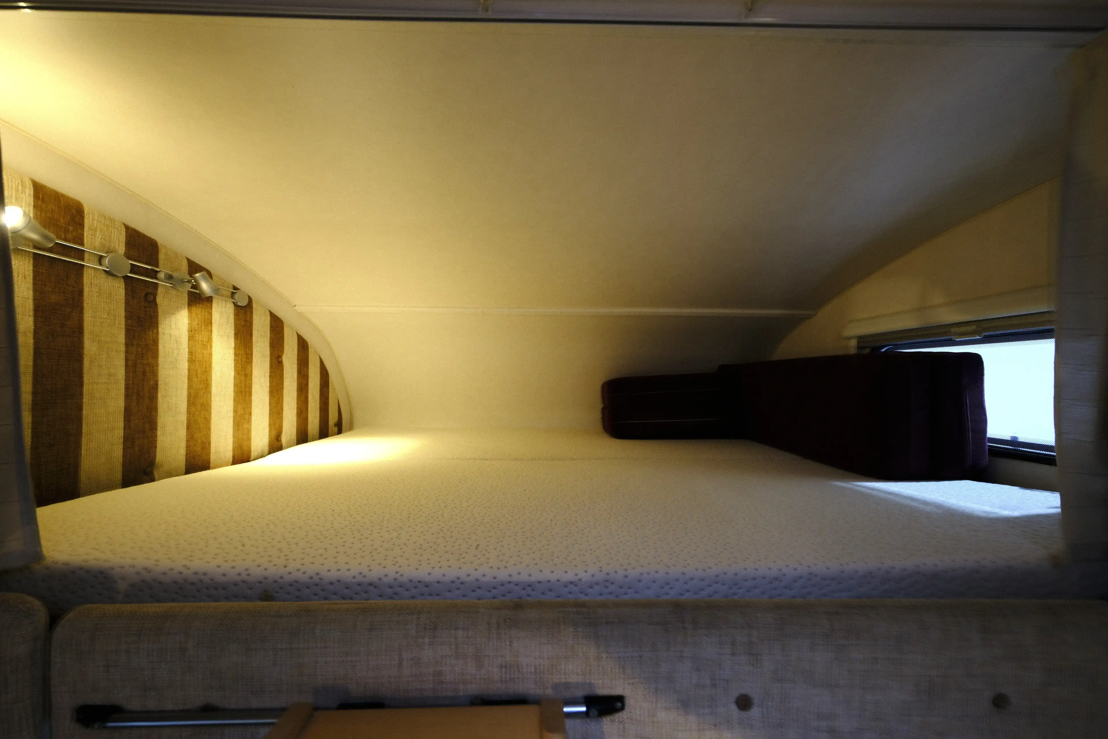 BUERSTNER Nexxo Family A 694